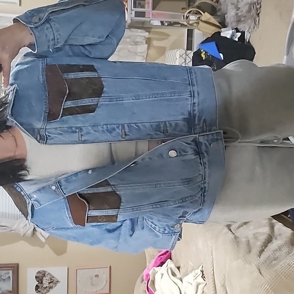 Missguided ⭐️⭐️CUSTOM⭐️⭐️ jacket With LV Patchwork - Picture 9 of 9